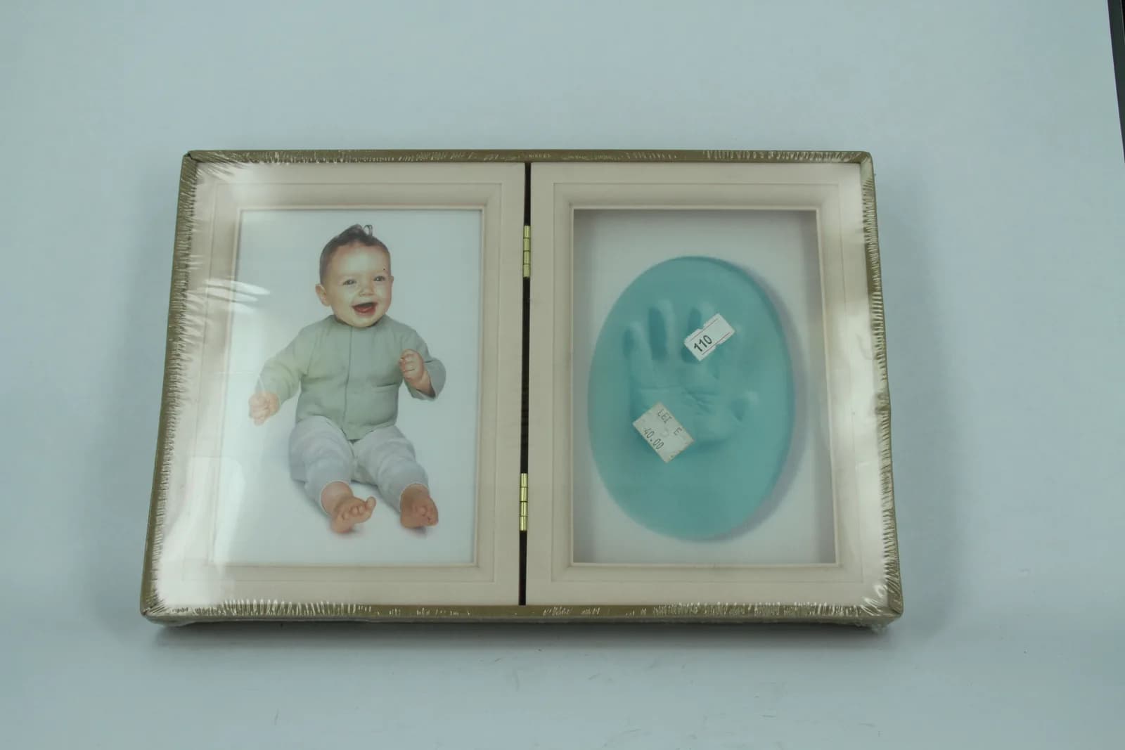Baby 13×18 frame with hand and footprint