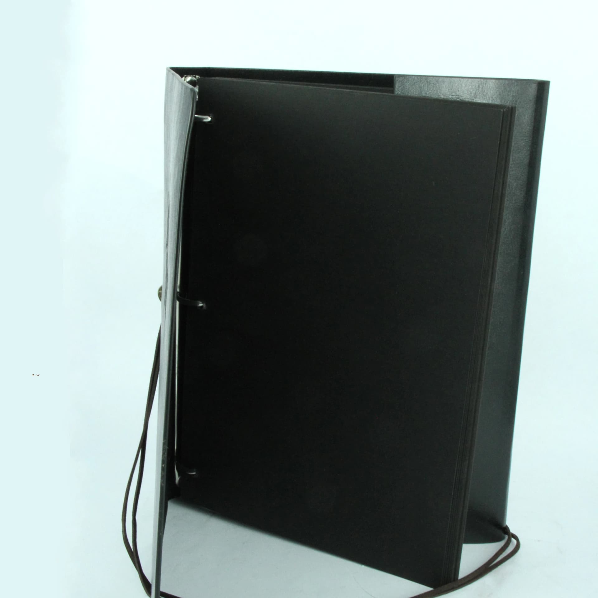 Black photo album with sticking string, pictures up to 15×21 cm